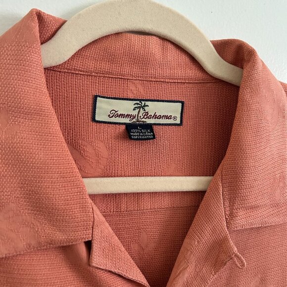 Men's Tommy Bahama 100% Silk Coral Tropical Button Down Short-sleeved Shirt - L - Picture 1 of 5